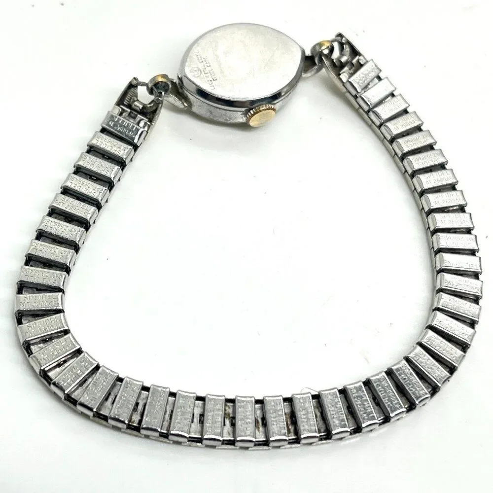 VINTAGE WALTHAM WATCH 17 Jewels Ladies Oval Stretch Bracelet Parts Repair